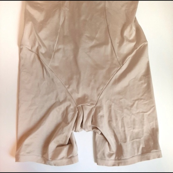 Maidenform Flexees Vintage Firm Control Bodysuit - Picture 3 of 12